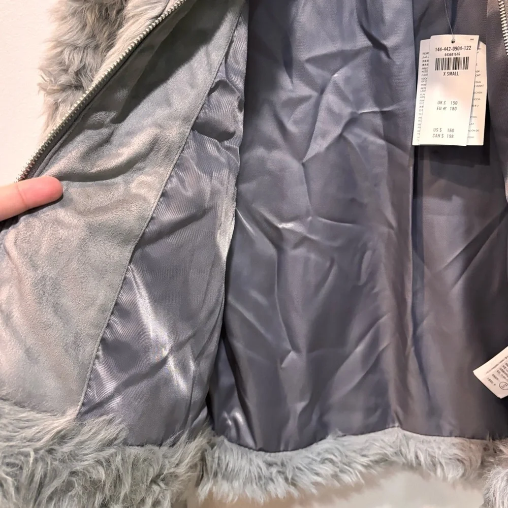 Abercombie & Fitch Faux Fur Zip Up Classic Coat Jacket Women’s Size XS NEW